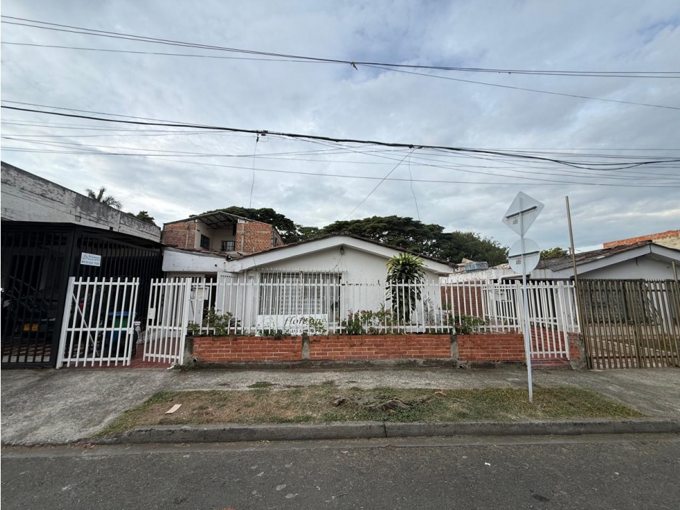 Casa en Alquiler al Norte de Cali Barrio Vipasa