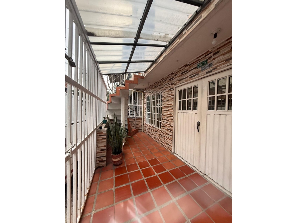 SE VENDE CASA MULTIFAMILIAR B/ RICARDO BALCAZAR, Cali — foto 2