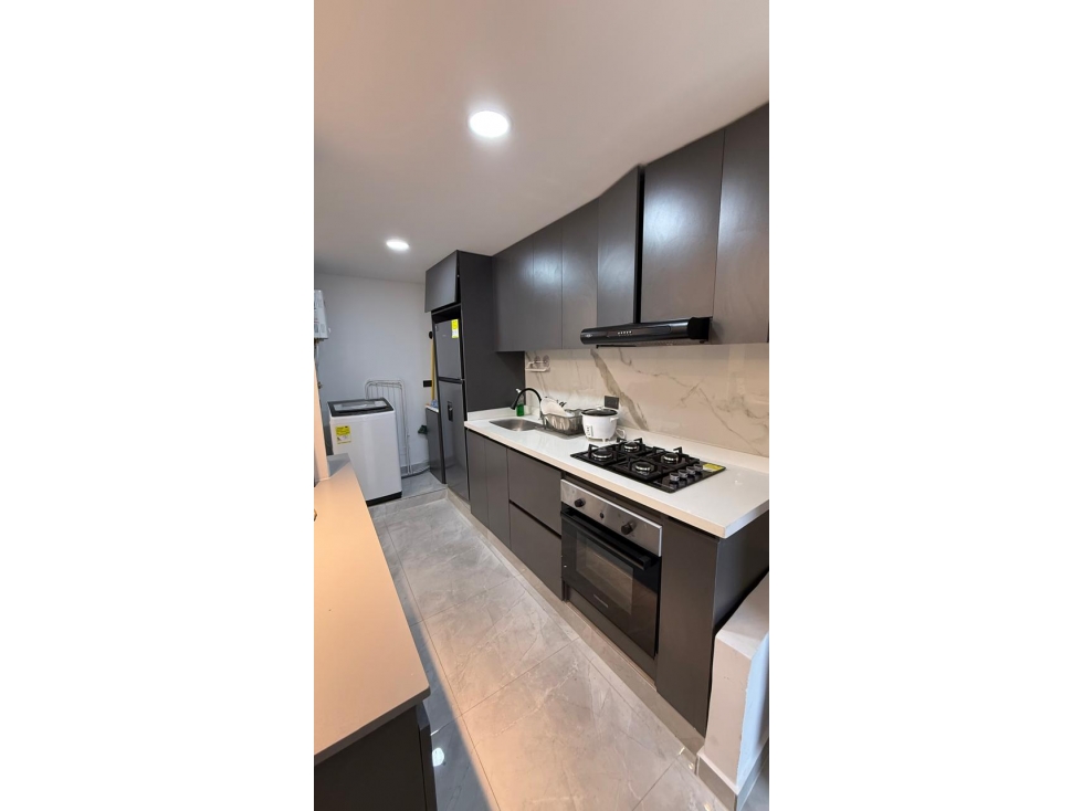Se Alquila Apartamento Amoblado — foto 4