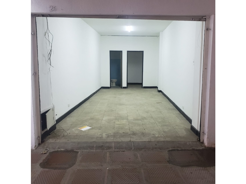 Se Alquila Bodega — foto 2