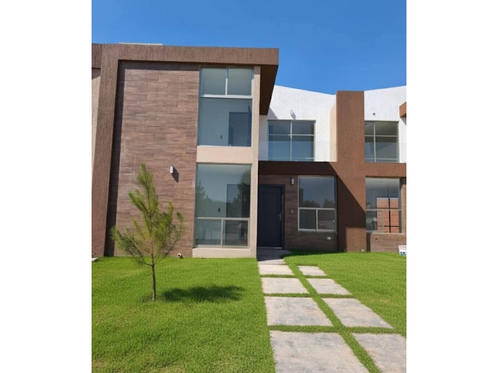 Casa en venta en Fraccionamiento Privada Las Margaritas en Pachuca - 1