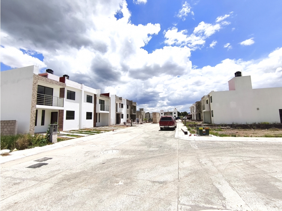 Casa en venta en Fracc Paseos de la Calera, Mineral de la Reforma — foto 2