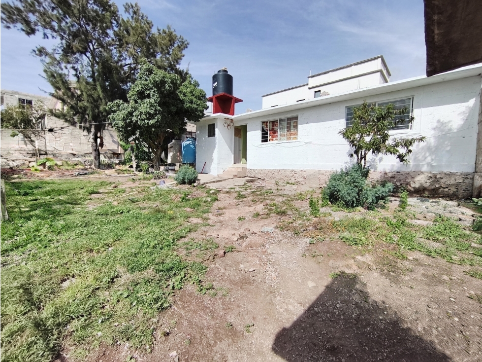 Casa con amplio terreno en venta en Col. Santa Gertrudis, Pachuca