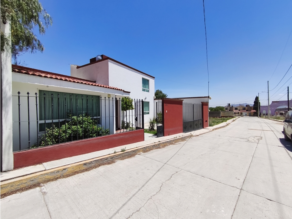 Casa con amplio terreno en venta en Pachuquilla al norte de Pachuca — foto 2