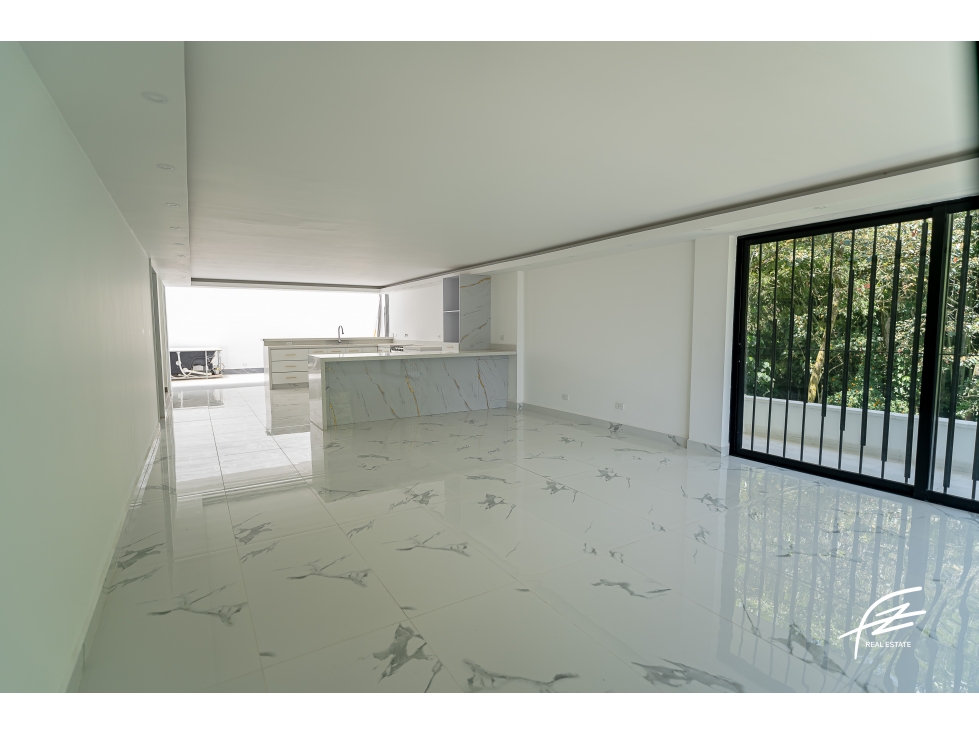 CASA EN VENTA EN LLANOGRANDE, ANTIOQUIA