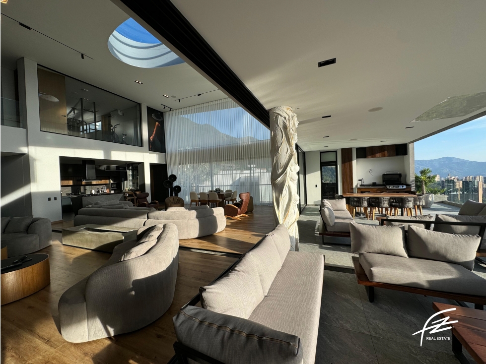 CASA EN LAS PALMAS, MEDELLÍN — foto 3