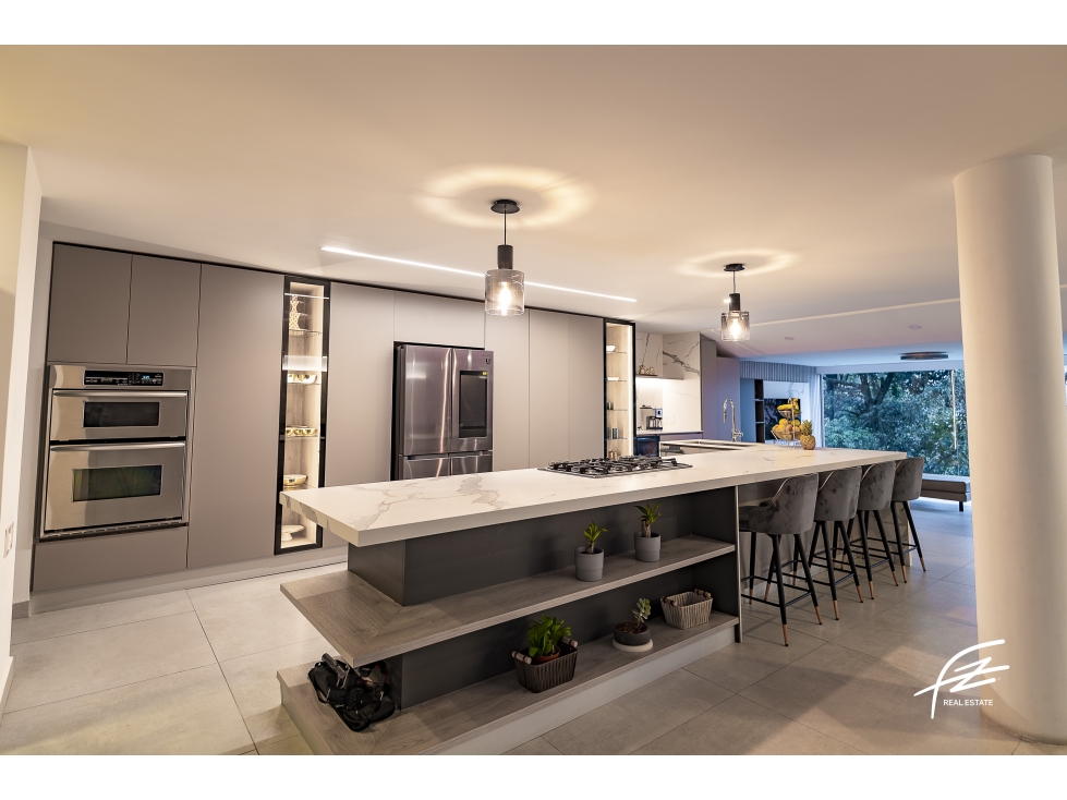 CASA EN VENTA EN SAN LUCAS, MEDELLÍN