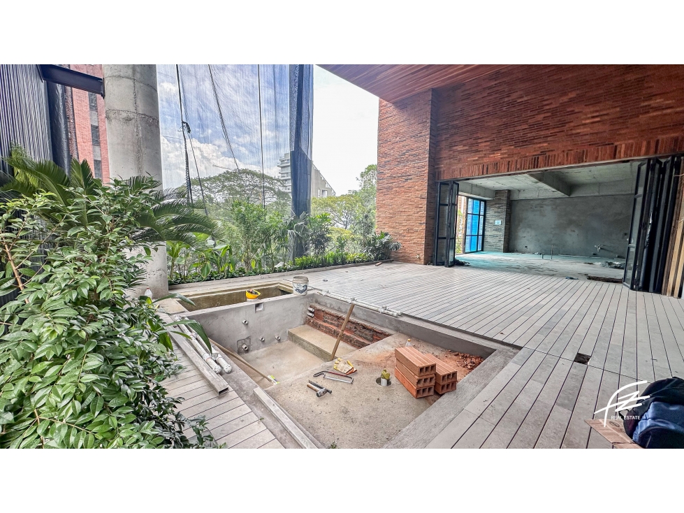 APTO EN VENTA EN EL POBLADO, MEDELLÍN