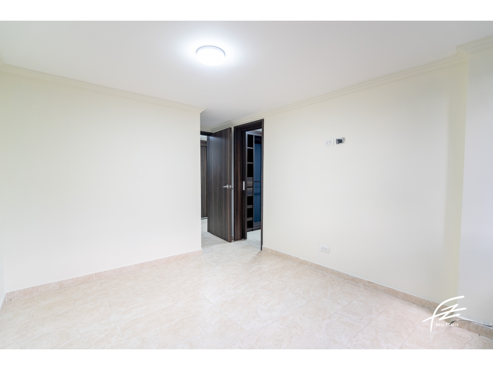 APARTAMENTO EN VENTA EN EL POBLADO, MEDELLÍN — foto 2