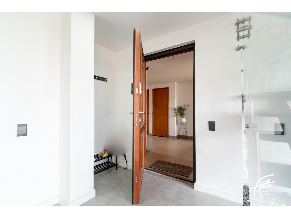 PENTHOUSE EN VENTA EN EL POBLADO, MEDELLÍN — foto 2
