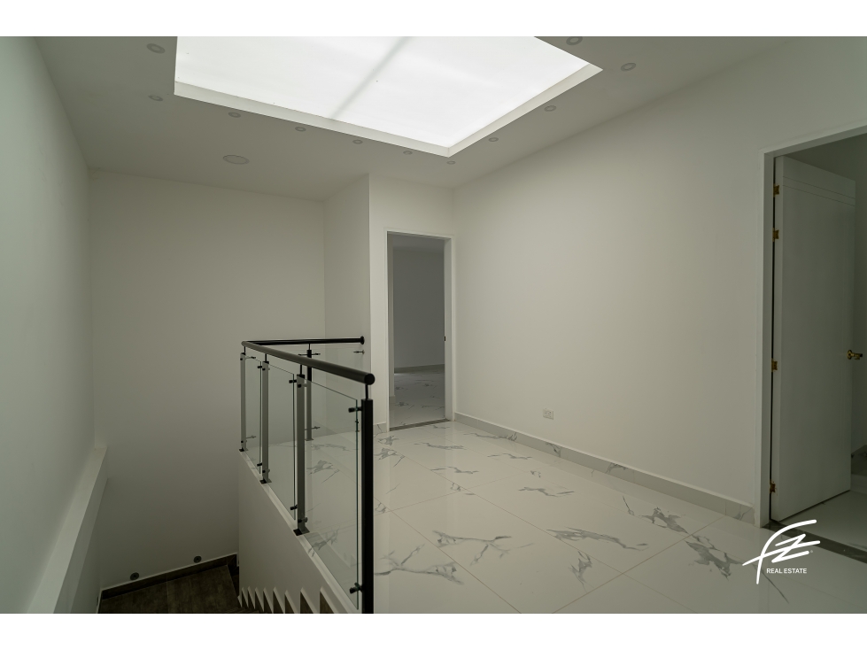 CASA EN VENTA EN LLANOGRANDE, ANTIOQUIA — foto 2