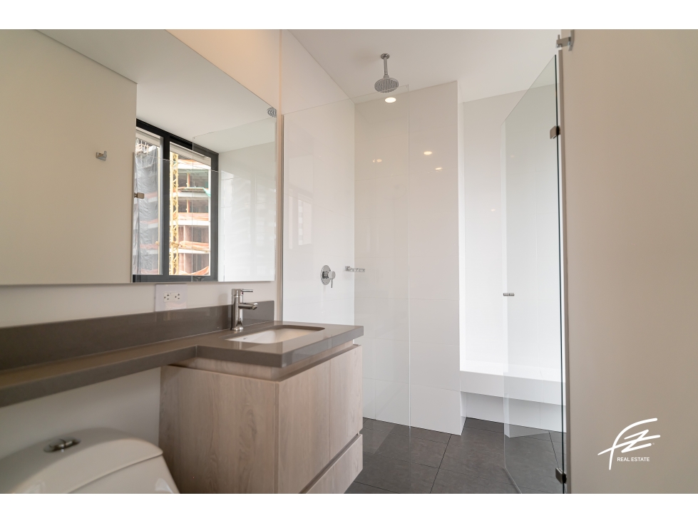 APARTAMENTO EN VENTA EN EL POBLADO, MEDELLÍN — foto 2