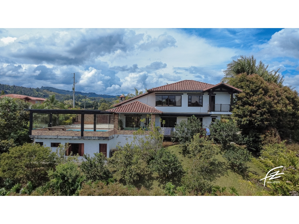 FINCA - HOTEL EN VENTA EN RIONEGRO, ANTIOQUIA - 1