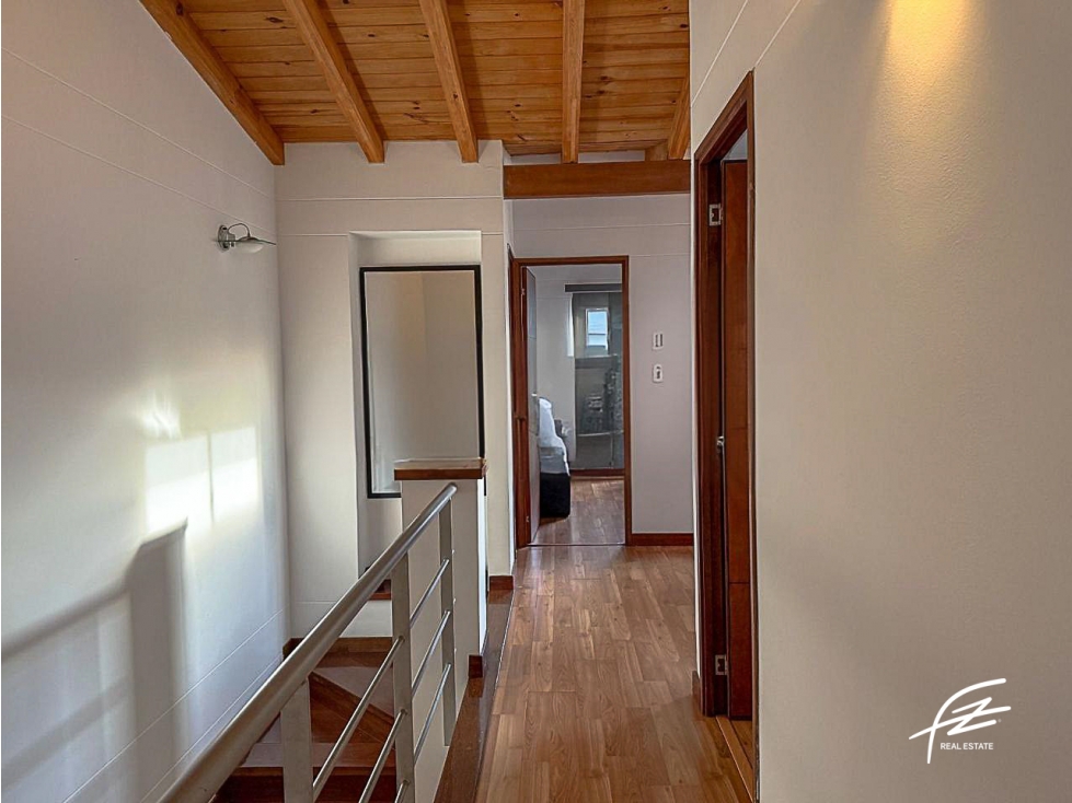 CASA EN VENTA EN ENVIGADO, ANTIOQUIA