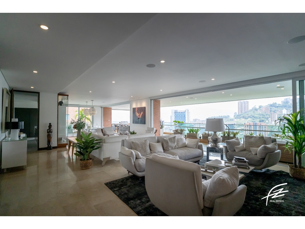APARTAMENTO EN VENTA EN LAS LOMAS 1 EL POBLADO, MEDELLIN