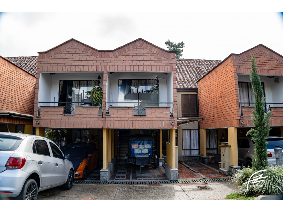 CASA EN VENTA EN EVNIGADO, ANTIOQUIA