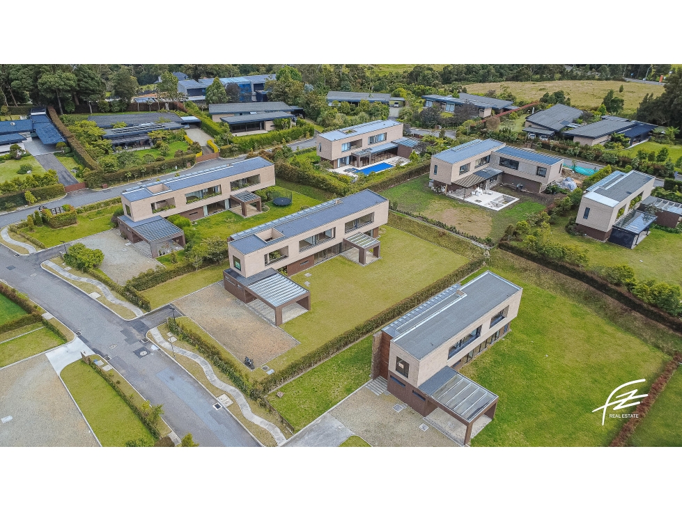 CASA EN VENTA EN ALTO DE LAS PALMAS, ENVIGADO