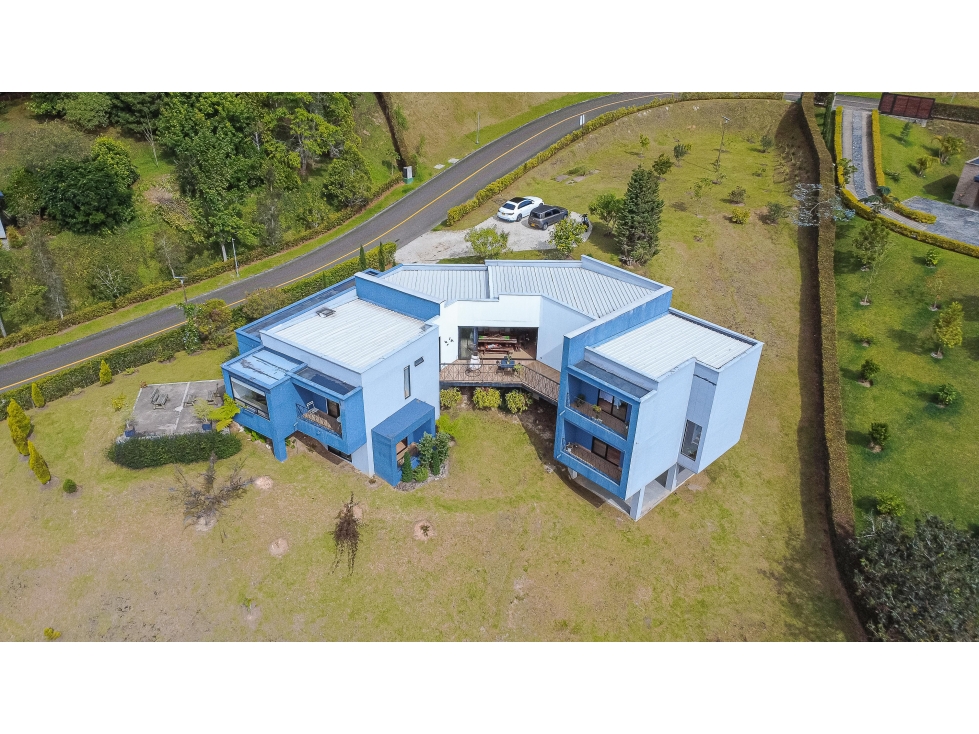 CASA CAMPESTRE EN VENTA EN CARMEN DE VIBORAL, ANTIOQUIA