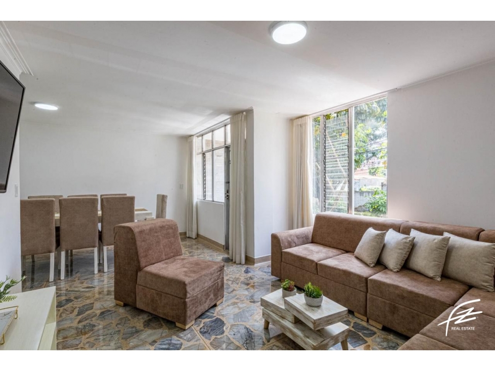CASA EN VENTA EN LAURELES, MEDELLIN ANTIOQUIA