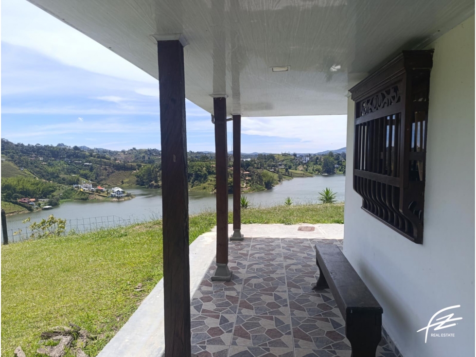FINCA LOTE EN VENTA EN EL PEÑOL, ANTIOQUIA