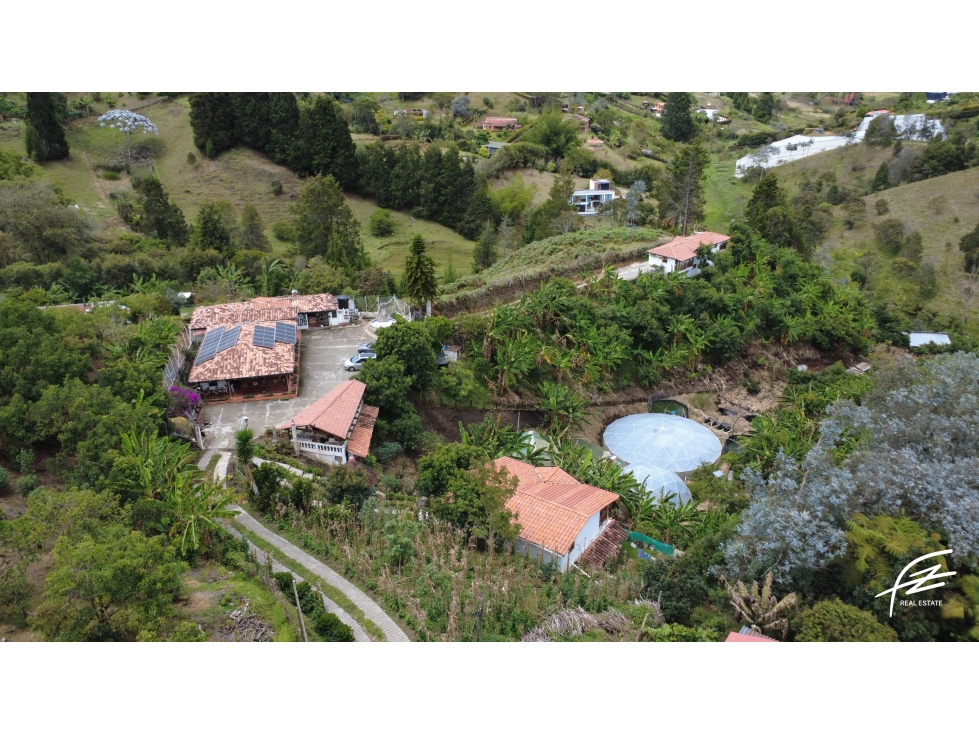 VENTA DE FINCA EN RIONEGRO, ANTIOQUIA