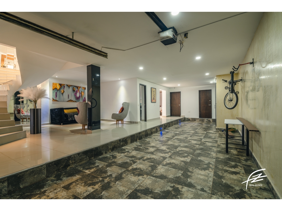 CASA EN VENTA EN LAURELES, MEDELLÍN — foto 4