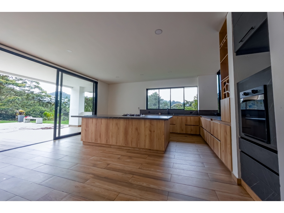 CASA CAMPESTRE EN VENTA EN EL RETIRO, ANTIOQUIA — foto 3