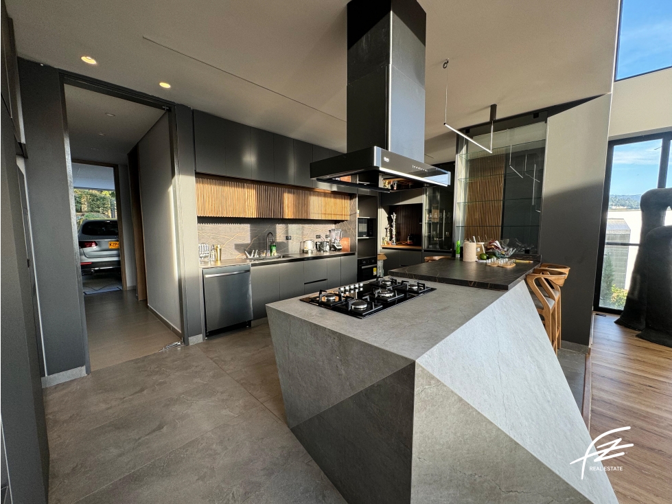 CASA EN LAS PALMAS, MEDELLÍN — foto 6