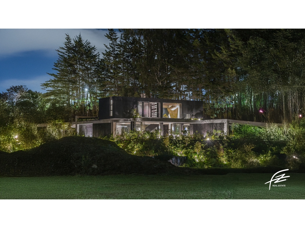 CASA EN VENTA EN EL ALTO DE LAS PALMAS, MEDELLÍN — foto 2