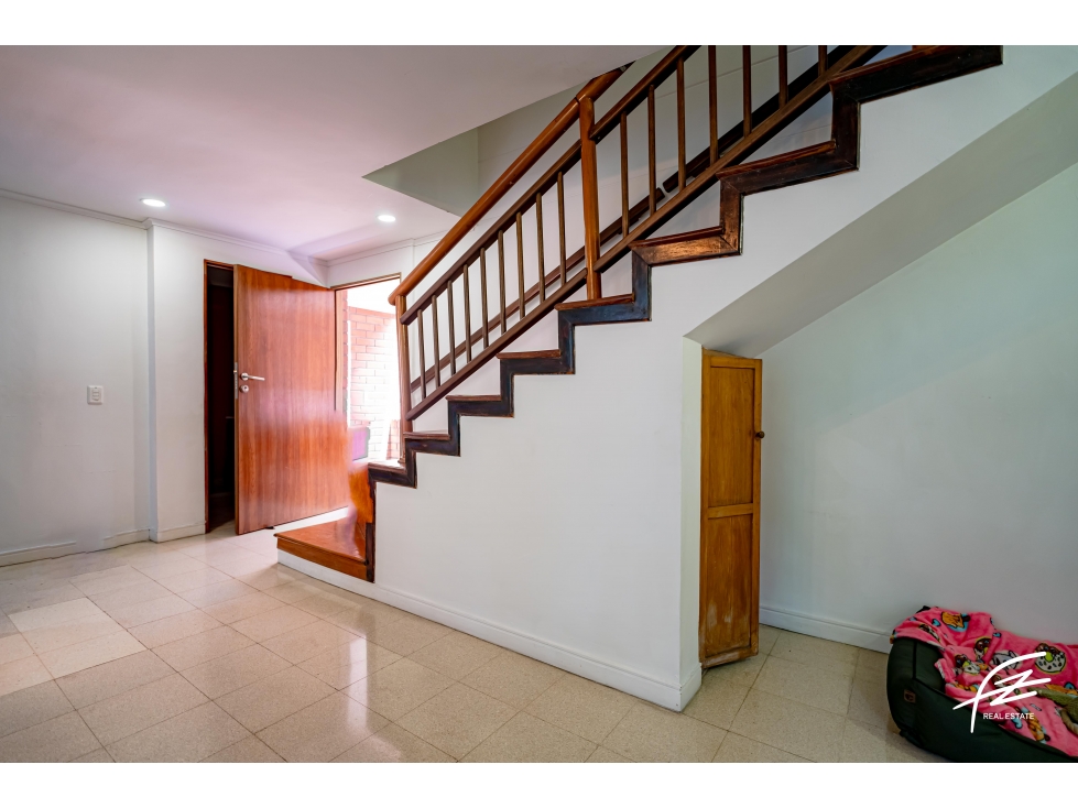 VENTA DE APARTAMENTO DUPLEX EN LAURELES — foto 3