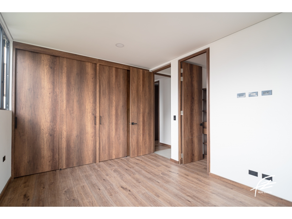 APARTAMENTO EN VENTA EN LAS PALMAS, POBLADO MEDELLIN — foto 4