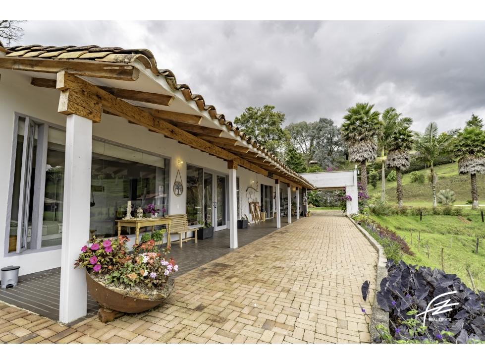 CASA CAMPESTRE EN VENTA EN RIONEGRO, ANTIOQUIA — foto 2