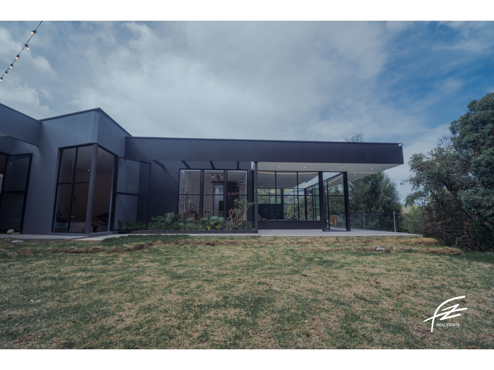 CASA CAMPESTRE EN VENTA EN EL ALTO DE LAS PALMAS, MEDELLÍN — foto 3