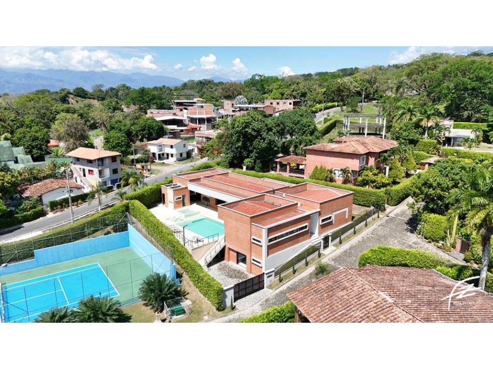 CASA DE LUJO EN VENTA SAN JERONIMO, ANTIOQUIA