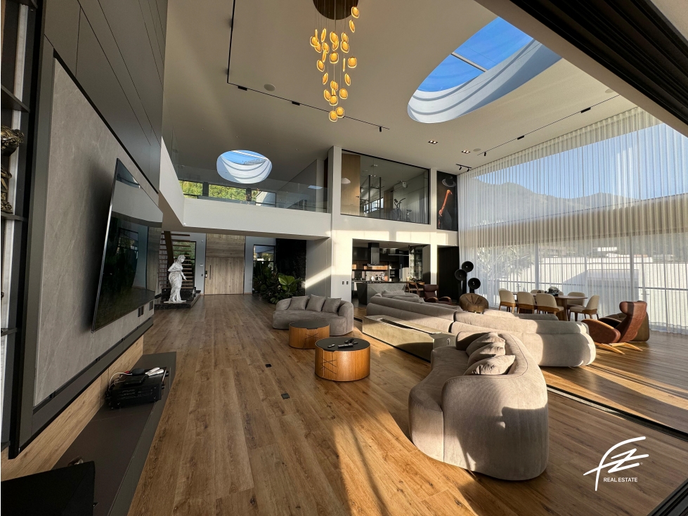 CASA EN LAS PALMAS, MEDELLÍN — foto 4