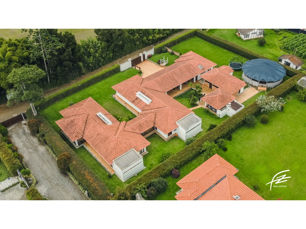CASA CAMPESTRE EN VENTA EN LA CEJA, ANTIOQUIA