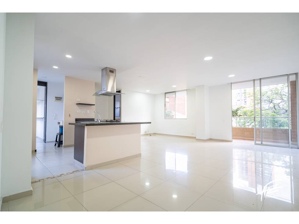 APARTAMENTO EN VENTA EN EL POBLADO, MEDELLÍN