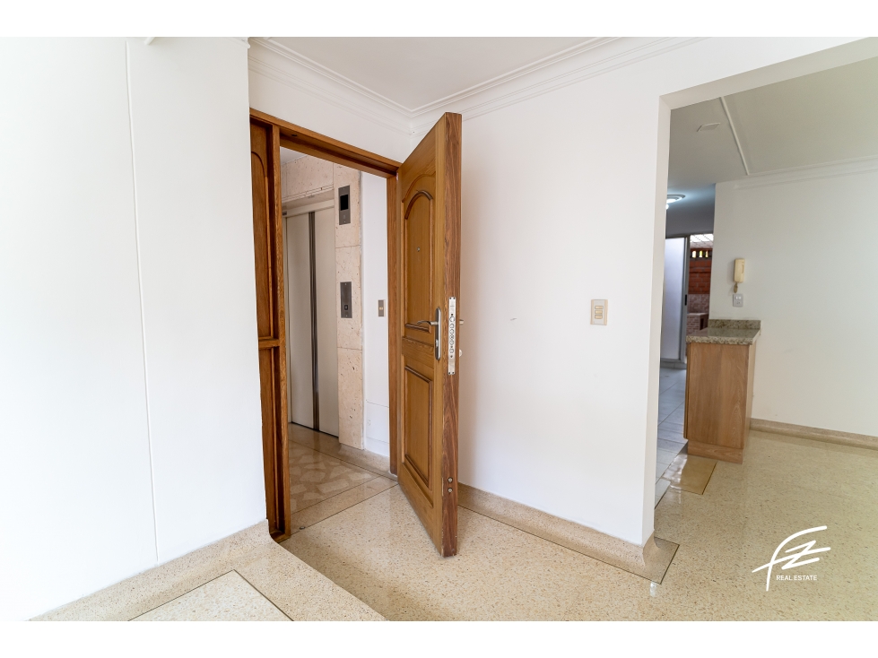 APARTAMENTO EN VENTA EN LAURELES, MEDELLÍN — foto 3