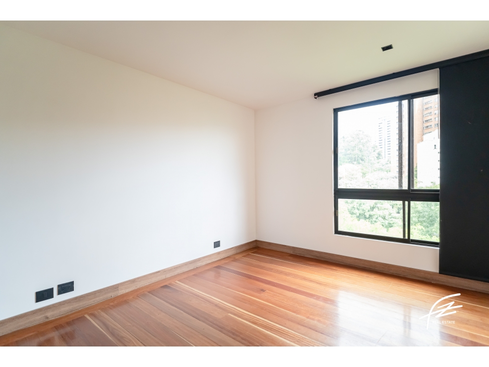 APARTAMENTO EN VENTA EN EL POBLADO, MEDELLÍN — foto 3