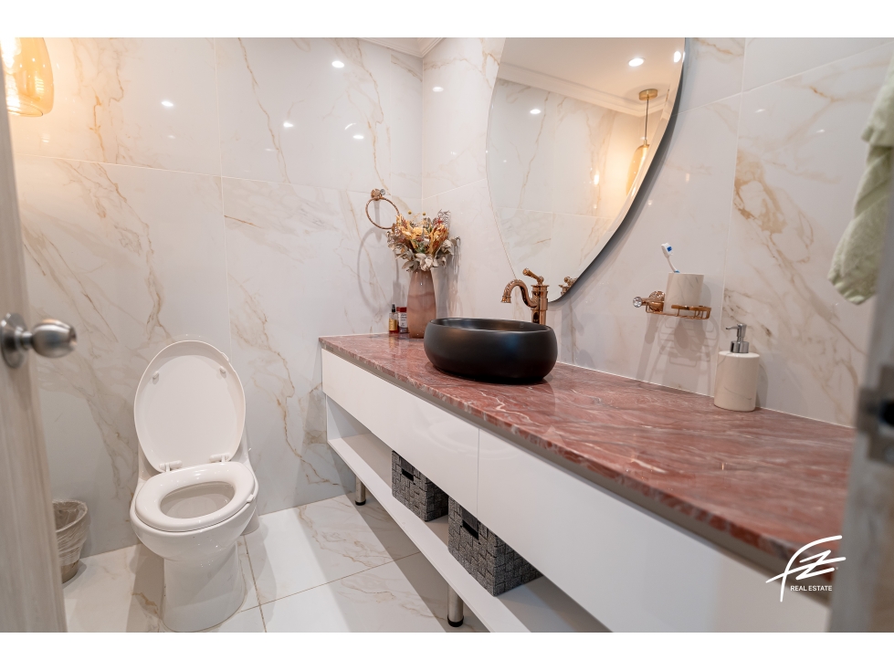 APARTAMENTO EN VENTA EN EL POBLADO, MEDELLÍN — foto 2