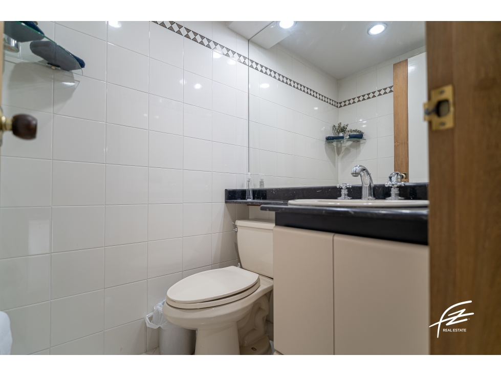 APARTAMENTO EN VENTA EN LAURELES, MEDELLÍN — foto 2