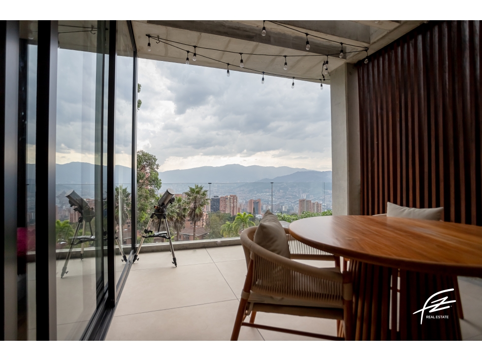 CASA EN VENTA EN LA CALERA, POBLADO MEDELLÍN — foto 2