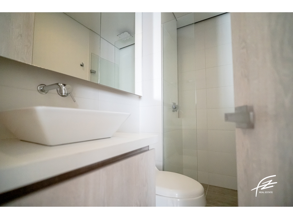 APARTAMENTO EN VENTA EN LA LOMA DE LAS BRUJAS, ENVIGADO — foto 2