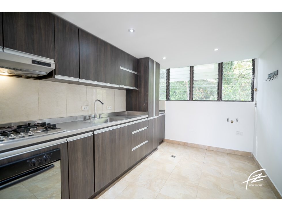 APARTAMENTO EN VENTA EN LAS PALMAS, EL POBLADO MEDELLIN — foto 2