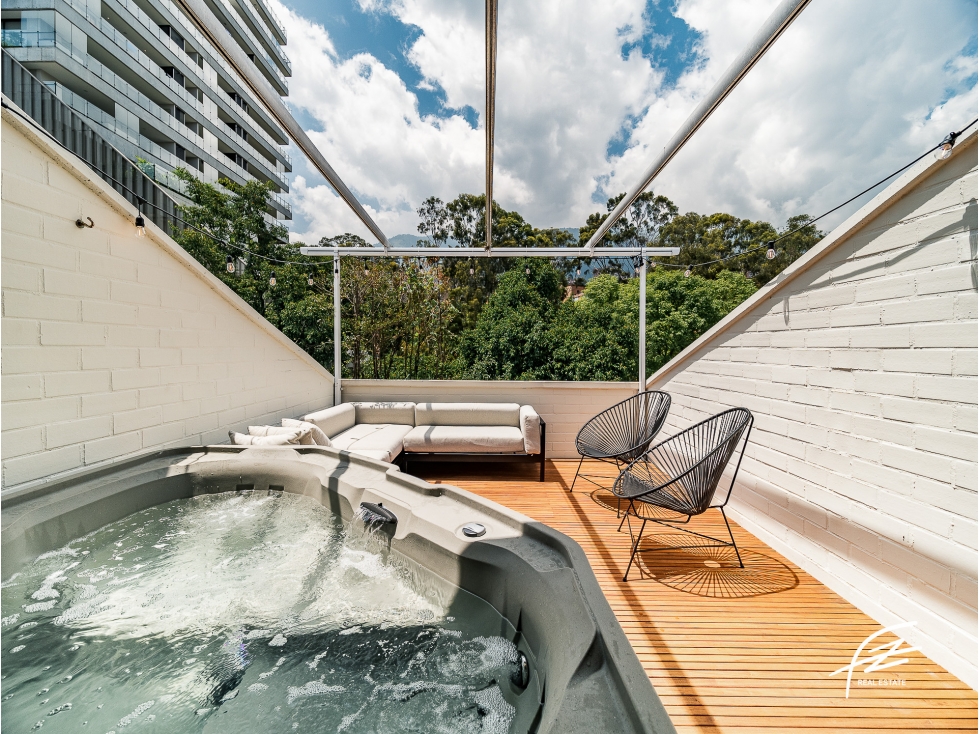 APARTAMENTO EN VENTA EN EL POBLADO, MEDELLÍN