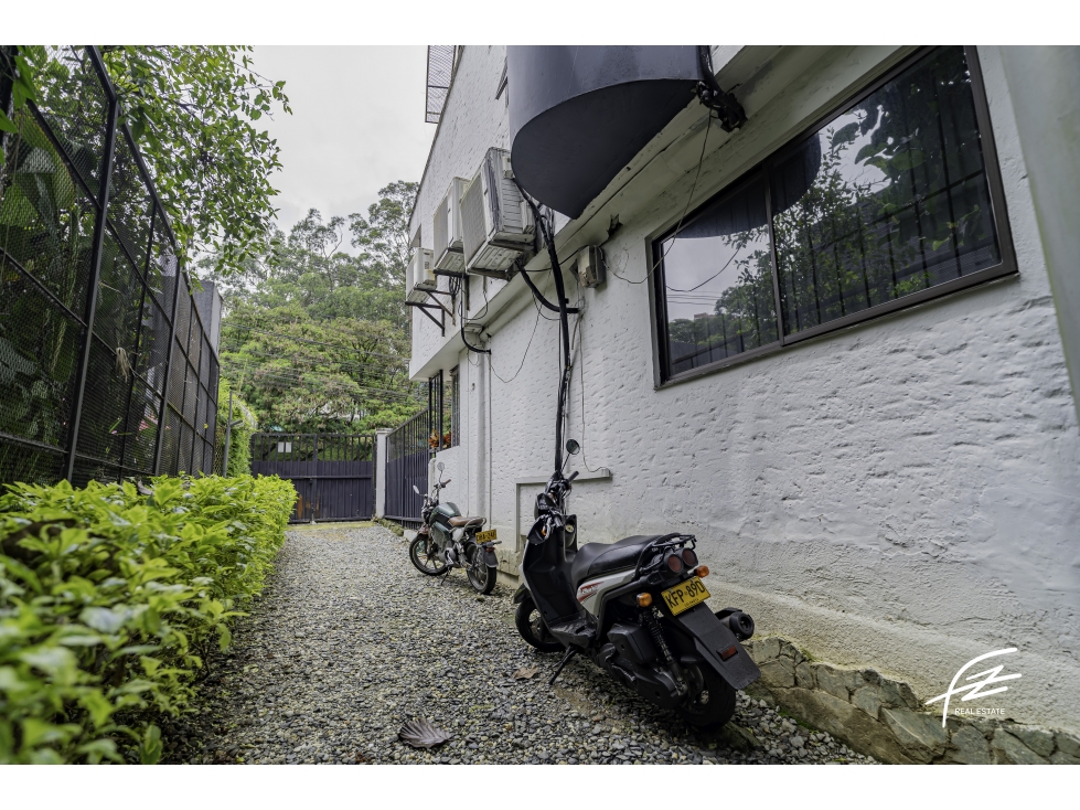 CASA EN VENTA EN EL POBLADO,MEDELLÍN