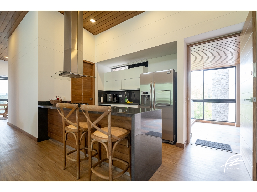 PENTHOUSE EN VENTA EN LLANOGRANDE, ANTIOQUIA — foto 2