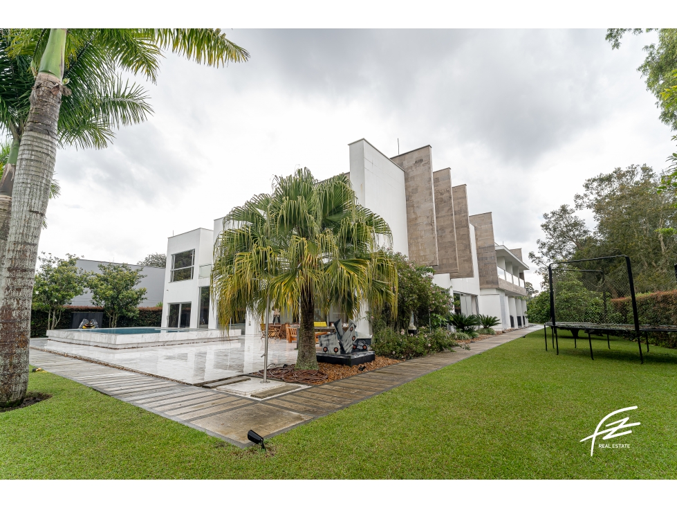 CASA DE LUJO EN VENTA EN LLANOGRANDE, ANTIOQUIA