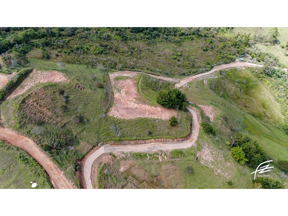 LOTE EN VENTA EN GUATAPÉ, ANTIOQUIA — foto 3