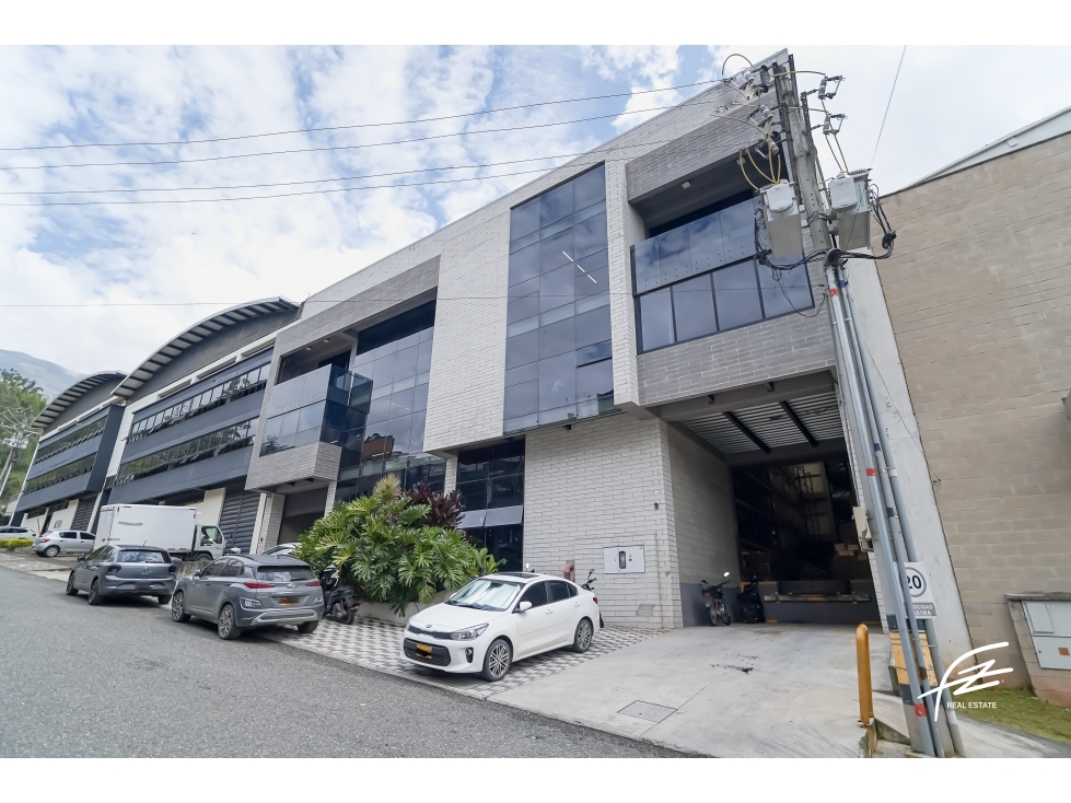 BODEGA EN VENTA EN COPACABANA, ANTIOQUIA - 3